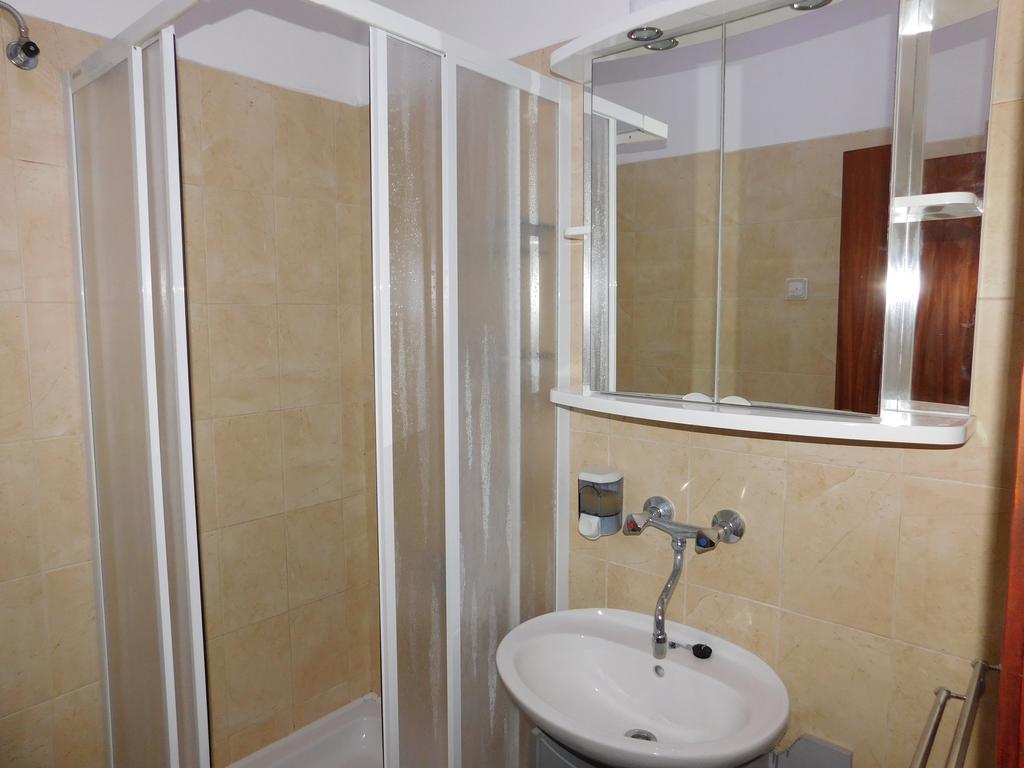 Apartments Leo Janjina Kültér fotó