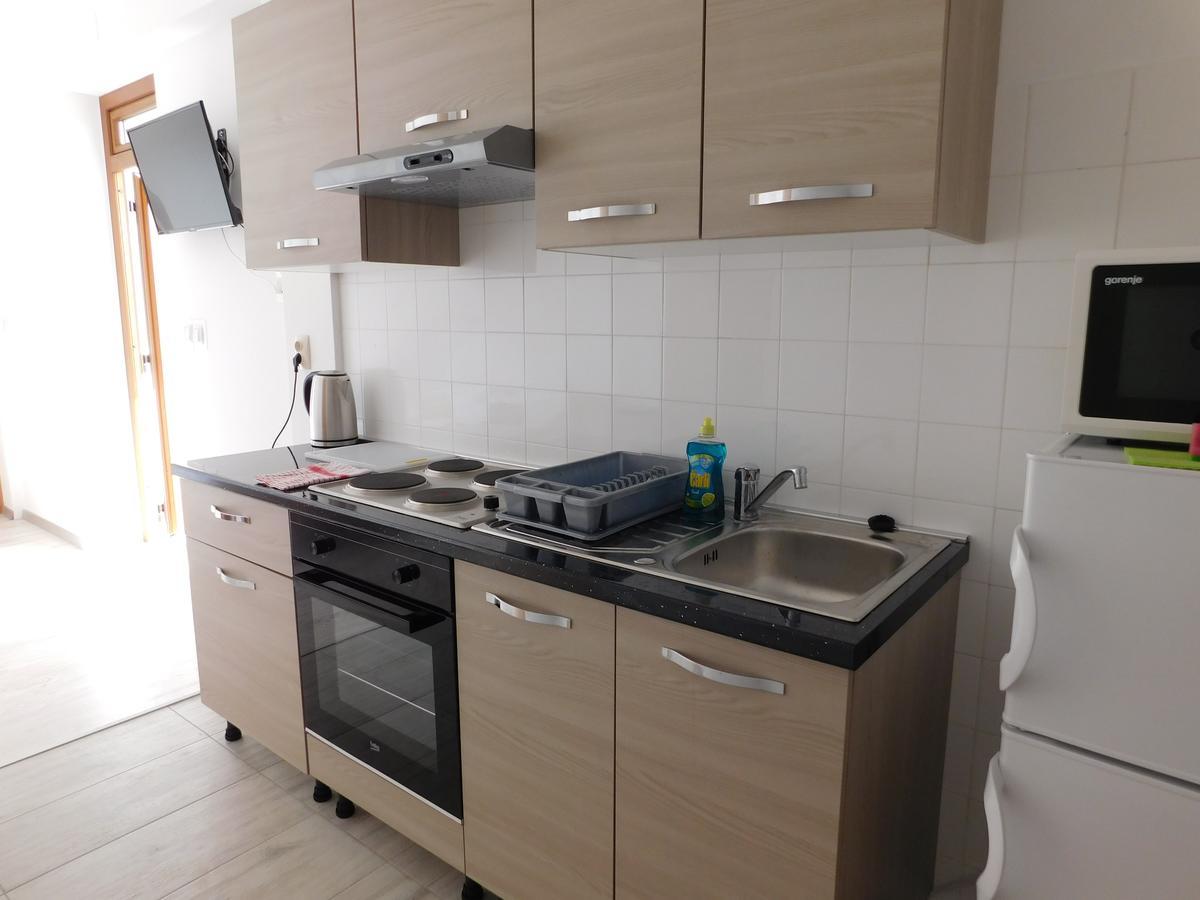 Apartments Leo Janjina Kültér fotó